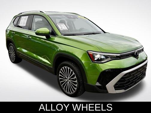 2025 Volkswagen Taos 1.5T SE