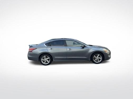 Gun Metallic 2014 Nissan Altima 2.5 SL
