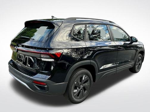 Deep Black Pearl Effect 2026 Volkswagen Taos 1.5T S