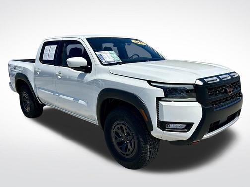 Glacier White 2026 Nissan Frontier PRO-4X