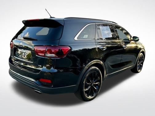2020 Kia Sorento S
