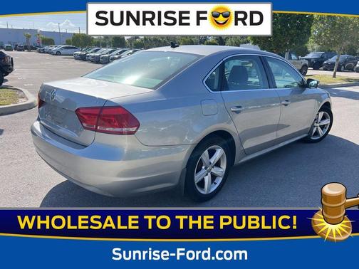 2013 Volkswagen Passat 2.5 SE
