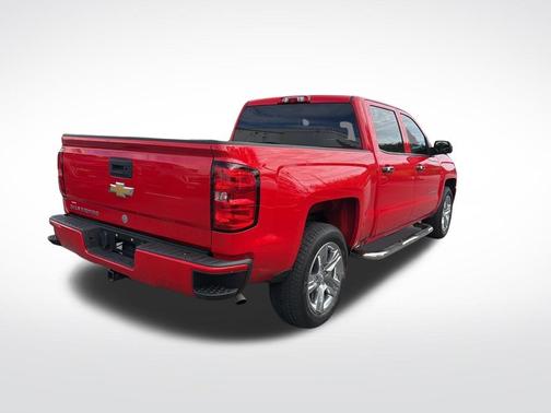 2018 Chevrolet Silverado 1500 Custom