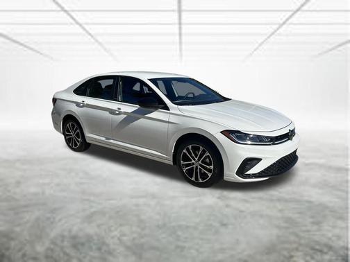Pure White 2026 Volkswagen Jetta 1.5T Sport