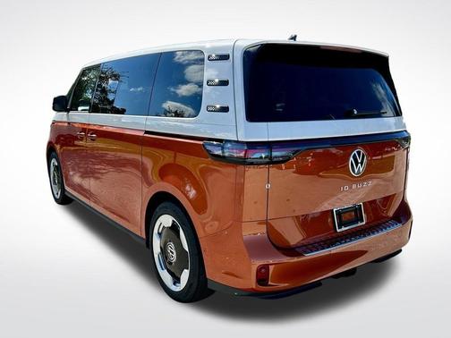 2025 Volkswagen ID. Buzz Pro S Plus