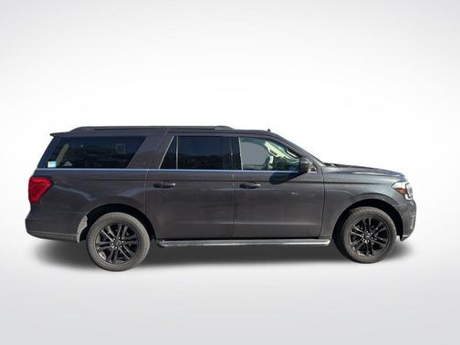 2022 Ford Expedition Max XLT