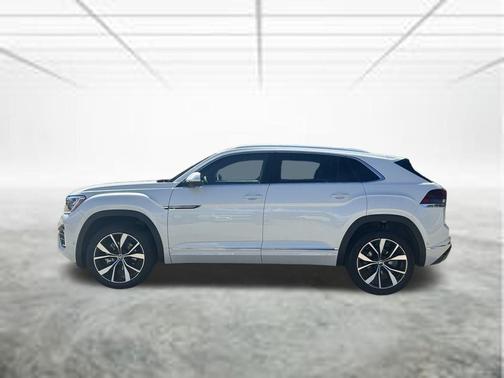 Opal White Pearl 2026 Volkswagen Atlas Cross Sport 2.0T SEL Premium R-Line