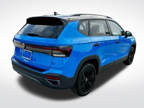 2025 Volkswagen Taos 1.5T SE Black