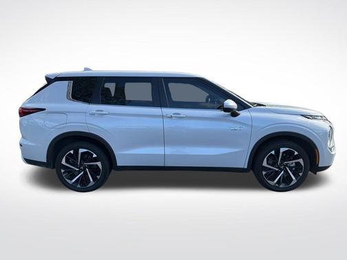 2025 Mitsubishi Outlander PHEV SE