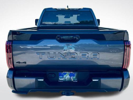 2023 Toyota Tundra Hybrid Platinum