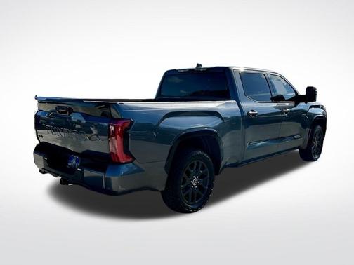 2023 Toyota Tundra Hybrid Platinum