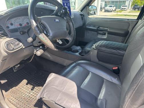 2004 Ford Explorer Sport Trac XLS