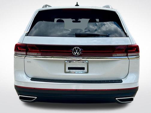 Opal White Pearl 2026 Volkswagen Atlas 2.0T SE