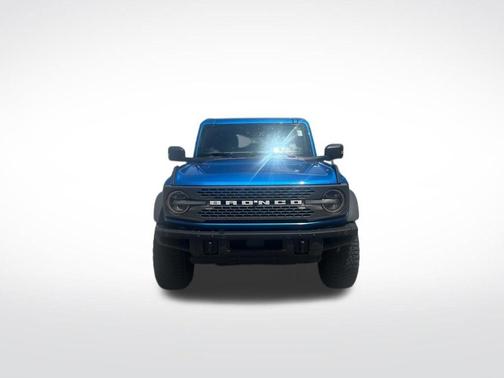 Blue Metallic 2024 Ford Bronco Badlands