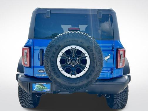 Blue Metallic 2024 Ford Bronco Badlands
