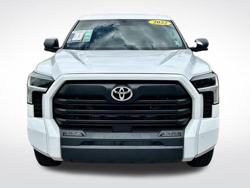 White 2022 Toyota Tundra SR5