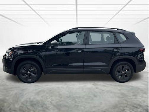 Deep Black Pearl Effect 2027 Volkswagen Taos 1.5T S