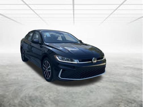 Deep Black Pearl Effect 2026 Volkswagen Jetta 1.5T SE