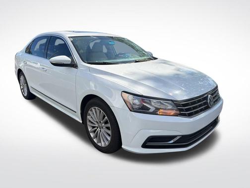 2017 Volkswagen Passat 1.8T SE