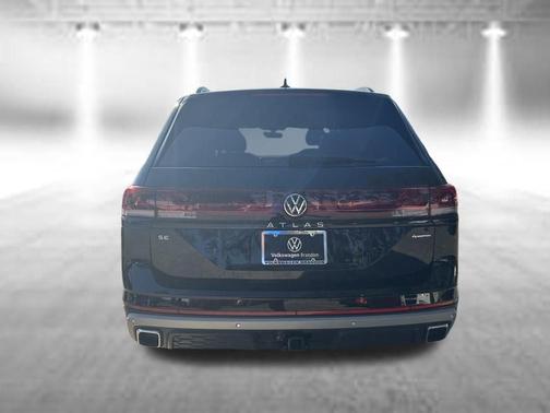 Deep Black Pearl Effect 2026 Volkswagen Atlas 2.0T Peak Edition