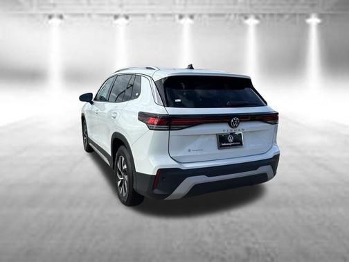 Pure White 2026 Volkswagen Tiguan 2.0T S