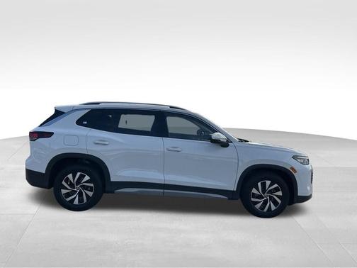 Pure White 2026 Volkswagen Tiguan 2.0T S