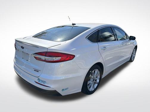 2020 Ford Fusion Energi Titanium