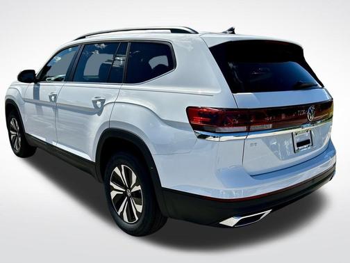 2025 Volkswagen Atlas 2.0T SE