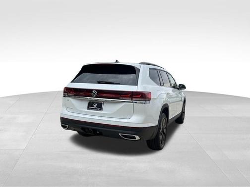 Opal White Pearl 2026 Volkswagen Atlas 2.0T SE W/TECHNOLOGY