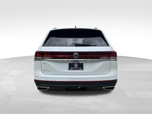 Opal White Pearl 2026 Volkswagen Atlas 2.0T SE W/TECHNOLOGY