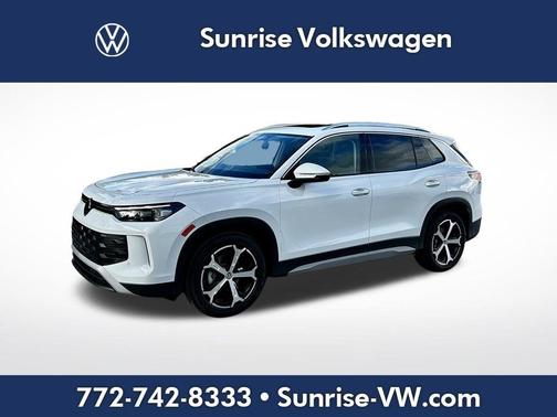 2025 Volkswagen Tiguan 2.0T SE