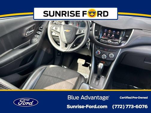 Black Cherry Metallic 2022 Chevrolet Trax LT