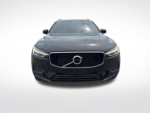 2020 Volvo XC60 T5 Momentum
