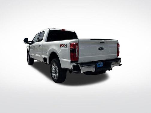 White Metallic 2024 Ford F-350 Lariat Super Duty