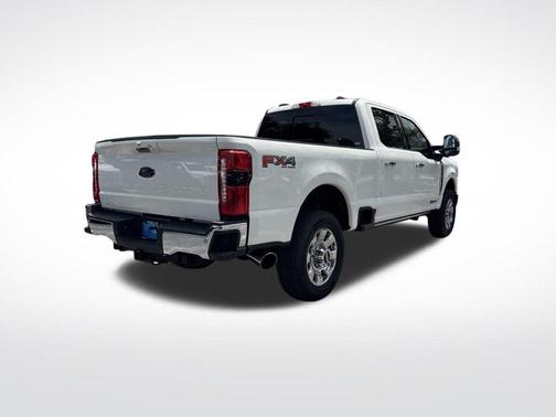White Metallic 2024 Ford F-350 Lariat Super Duty