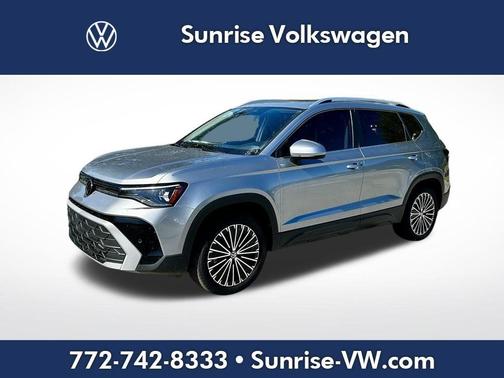 2025 Volkswagen Taos 1.5T SE