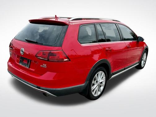 2017 Volkswagen Golf Alltrack TSI SE