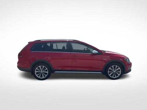 2017 Volkswagen Golf Alltrack TSI SE