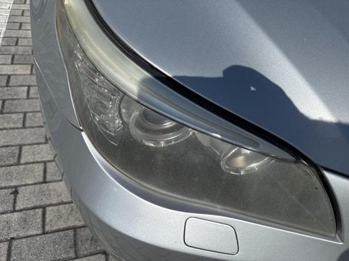 2010 BMW 528 i