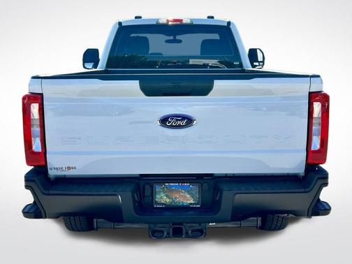 Oxford White 2025 Ford F-250 XL