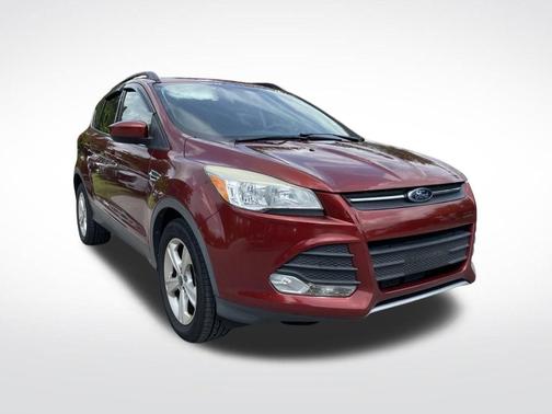 Sunset 2014 Ford Escape SE