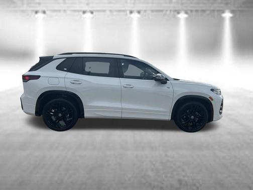 Opal White Pearl 2026 Volkswagen Tiguan 2.0T SE R-Line Black