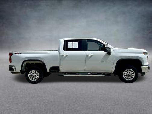 Summit White 2025 Chevrolet Silverado 2500 LT