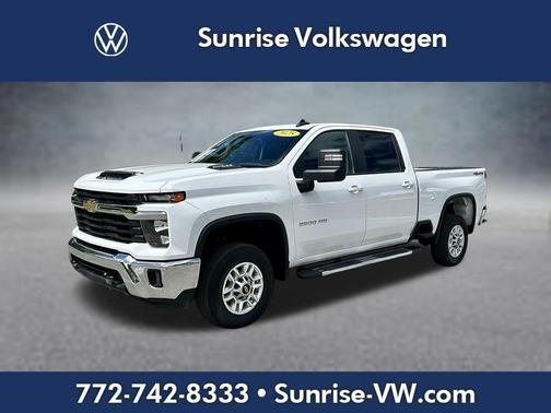 Summit White 2025 Chevrolet Silverado 2500 LT