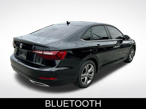 2021 Volkswagen Jetta 1.4T R-Line