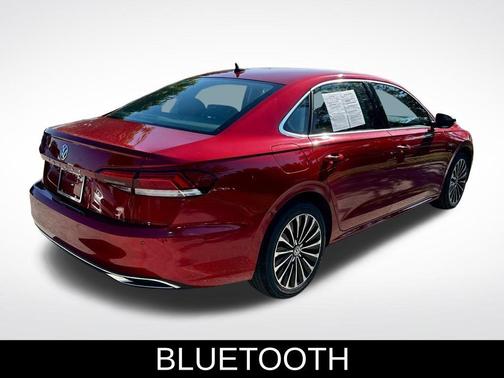 2022 Volkswagen Passat 2.0T Limited Edition