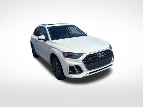 2024 Audi Q5 45 S line quattro Premium