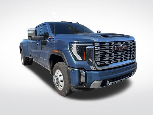 2025 GMC Sierra 3500 Denali