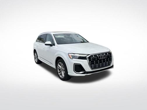 Carrara White 2025 Audi Q7 55 Premium Plus