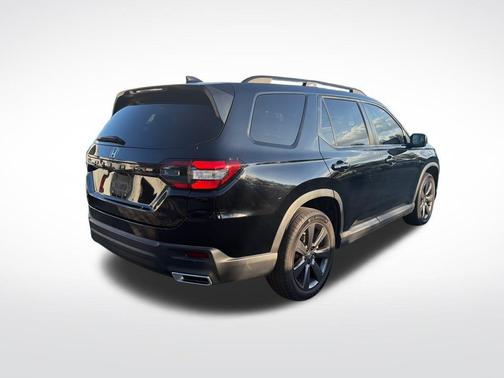 2023 Honda Pilot Sport